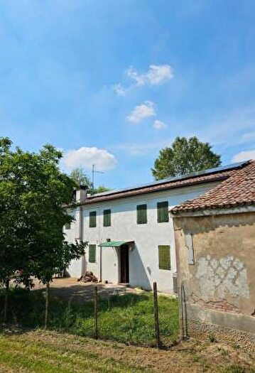 Casa con 6 locali in vendita in Canaro