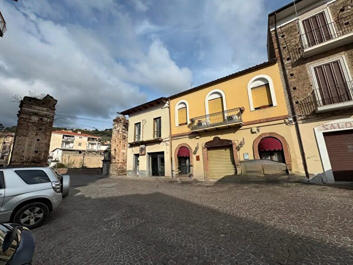 Appartamento con 5 locali in vendita in Via Ponte SantAntonio, Lamezia Terme