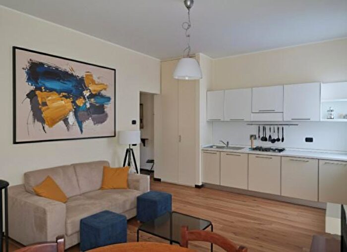 Appartamento trilocale in affitto in Via Toschi, Reggio Emilia