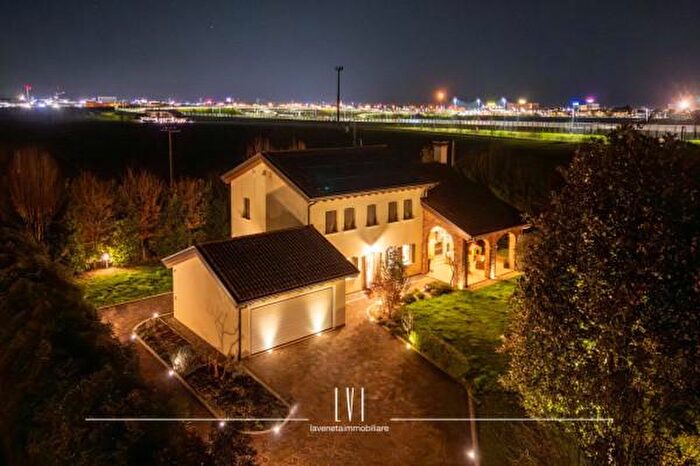 Casa con 5 locali in vendita in Via Bosco, Noventa Di Piave