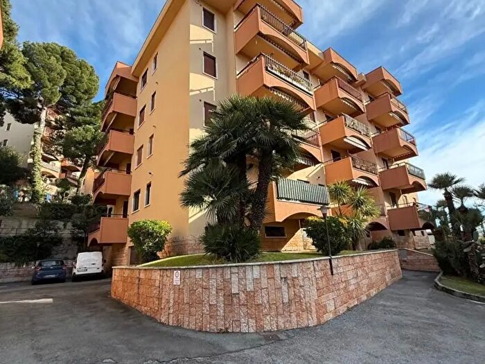 Appartamento bilocale in vendita in Via Aurelia, Santo Stefano Al Mare