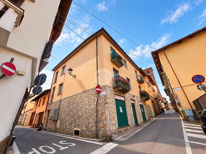 Appartamento bilocale in vendita in Via Mazzini, Gassino Torinese