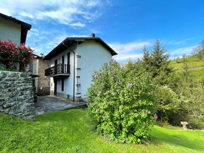 Casa trilocale in vendita in Via Ponte Luio, Albino