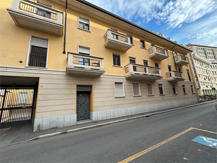 Appartamento bilocale in vendita in Novara Porta Mortara, Novara