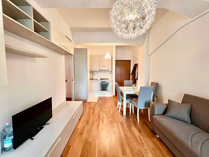 Appartamento bilocale in affitto in Viale Giovanni Suzzani, Prato Centenaro, Milano