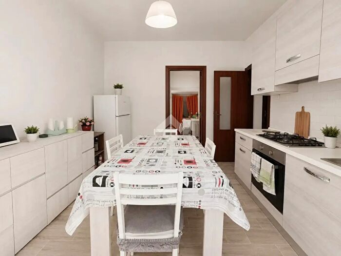Appartamento trilocale in vendita in Via Gioacchino Toma, Lecce