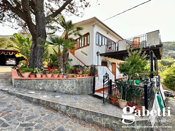Casa con 10 locali in vendita in Contrada Pileci, Gioiosa Marea