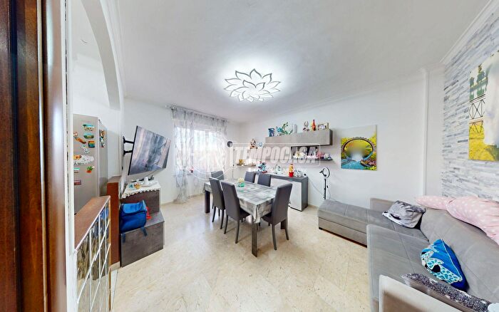 Appartamento quadrilocale in vendita in Via dei Tigli, Torino