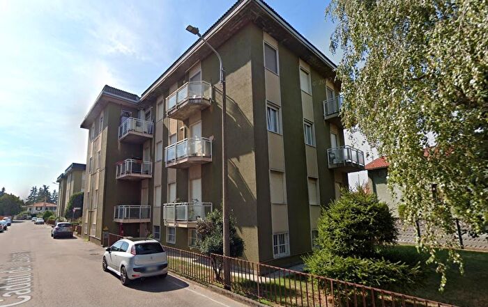 Appartamento trilocale in vendita in Via Caduti sul Lavoro Gorla Maggiore Varese Lombardia Italia, Gorla Maggiore