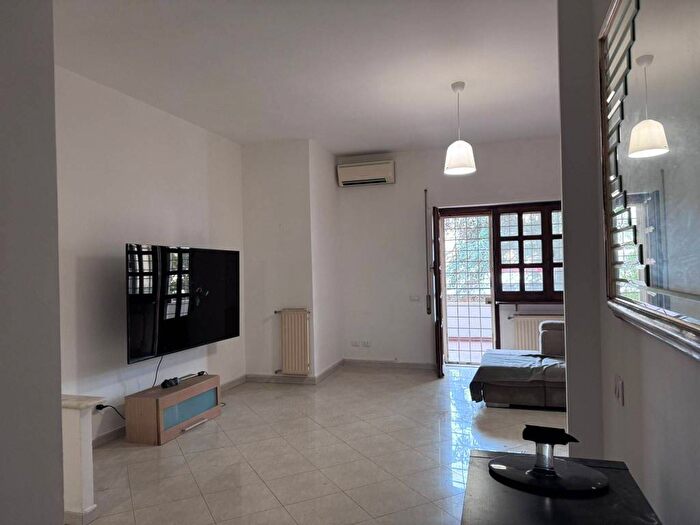 Appartamento con 5 locali in affitto in Via Portuense, Trullo Colle del Sole, Roma