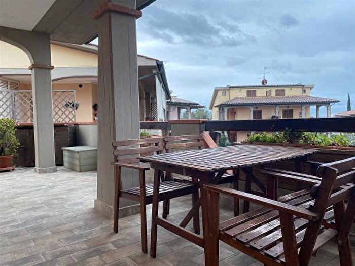 Casa trilocale in vendita in Follonica