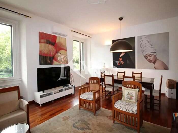 Appartamento trilocale in affitto in Viale Cassiodoro, Milano