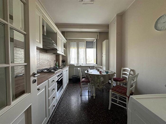 Appartamento trilocale in vendita in Viale Italia, Centro, Arquata Scrivia