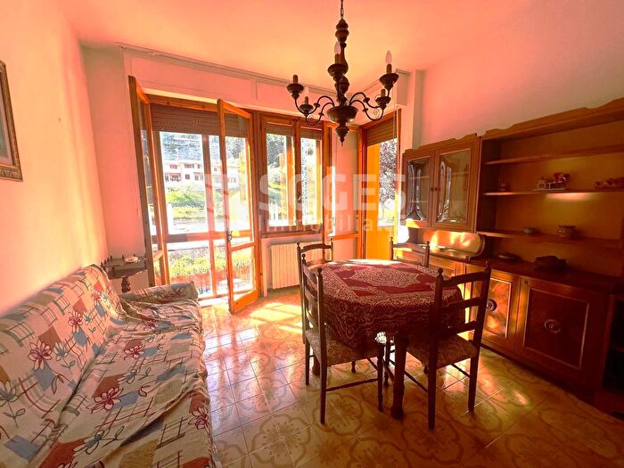 Appartamento quadrilocale in vendita in Via Cinti, Borgo San Lorenzo