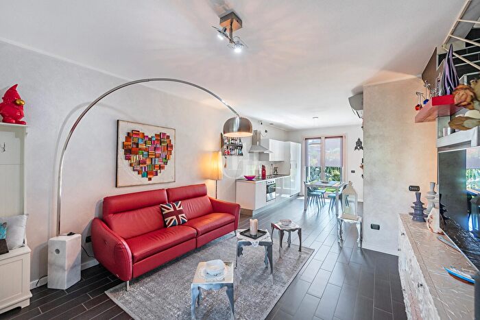 Casa trilocale in vendita in Lonato