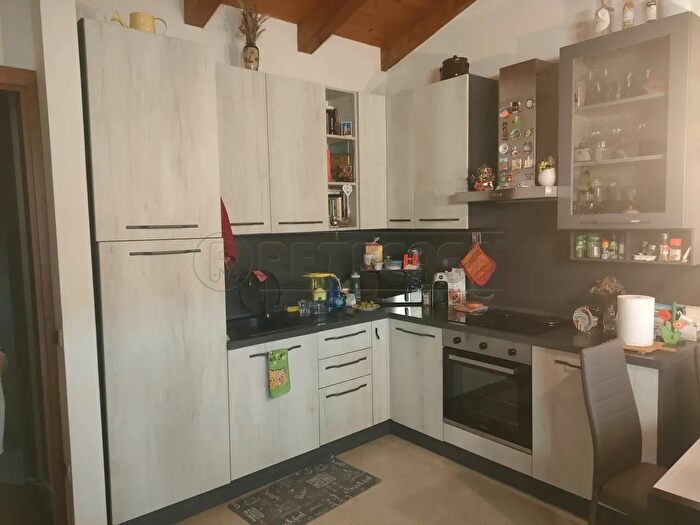 Appartamento trilocale in affitto in Via Olmo, Malo