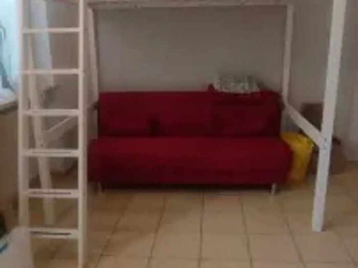 Appartamento monolocale in affitto in Valenza