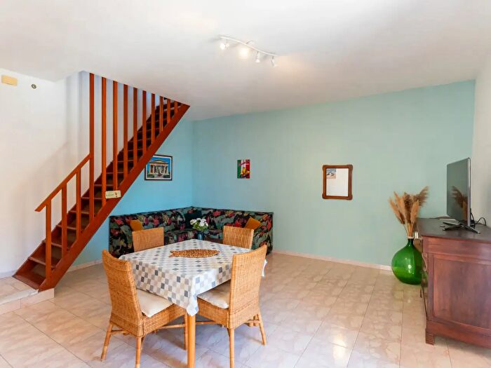 Appartamento quadrilocale in vendita in Via Costabile Carducci, Capaccio Paestum