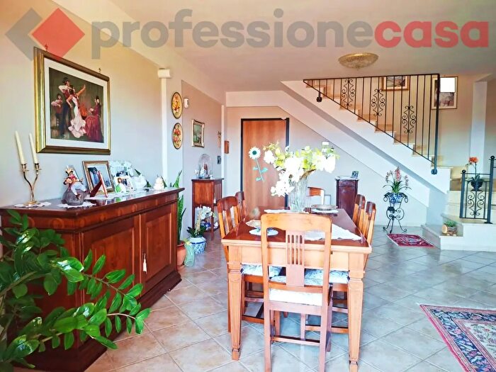 Appartamento con 5 locali in vendita in Via Leonardo, Piedimonte San Germano