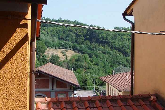 Casa con 6 locali in vendita in Borgo San Lorenzo, Borgo San Lorenzo