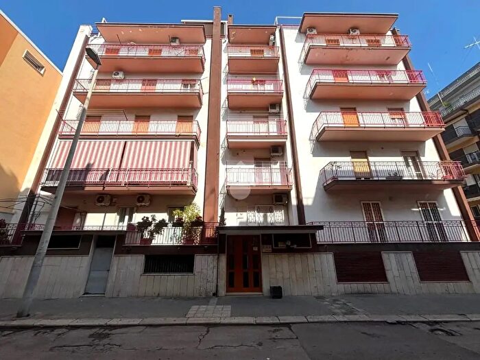 Appartamento quadrilocale in vendita in Via Milano, Giovinazzo