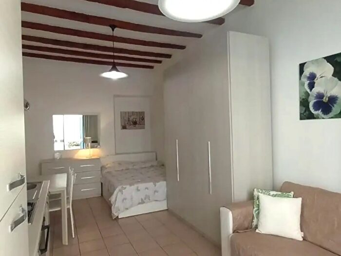 Appartamento monolocale in affitto in Via Milano, Como