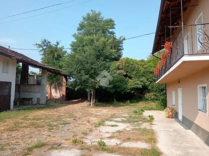 Casa con 5 locali in vendita in Via Villafranca, Vigone