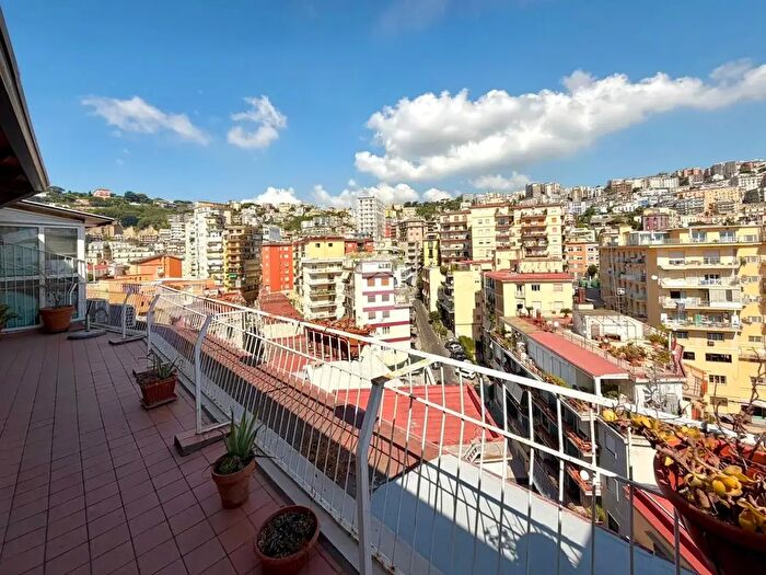 Appartamento quadrilocale in vendita in Cupa Caiafa, Napoli