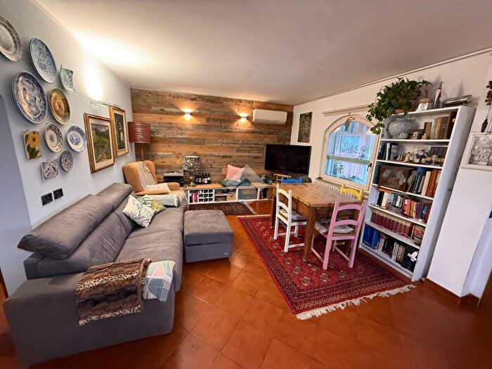 Casa con 5 locali in vendita in Via degli Ulivi, Albisola Superiore