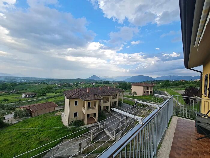 Appartamento con 5 locali in vendita in San Giovanni Incarico