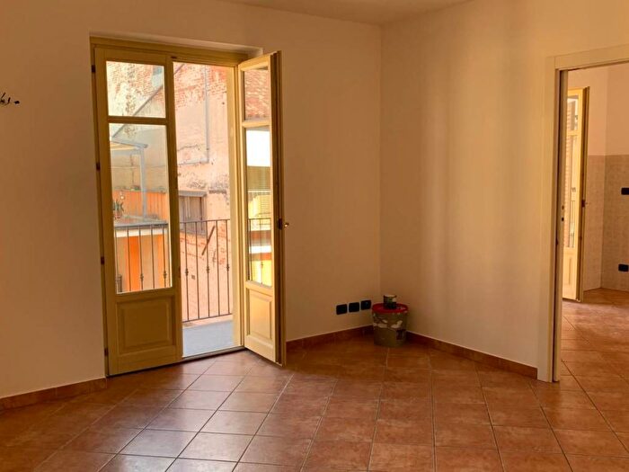 Appartamento quadrilocale in affitto in Via Monte di Pietà, Centro, Cherasco