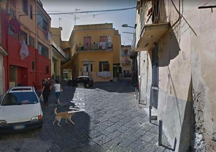 Appartamento con 6 locali in vendita in Via Andrea Valentino, SantAnastasia
