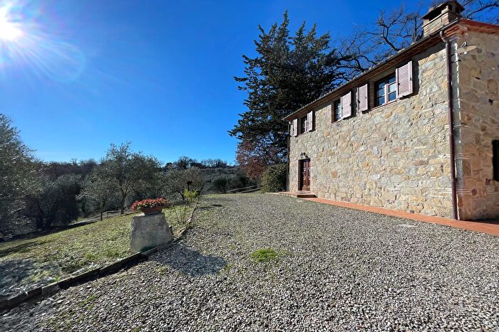 Casa in vendita in Radicofani