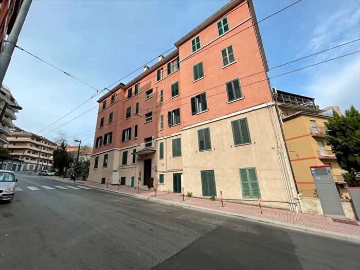 Appartamento quadrilocale in vendita in Via Madonna degli Angeli, Chieti