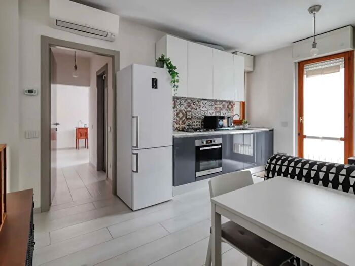Appartamento monolocale in affitto in Via Enrico Tellini, Milano