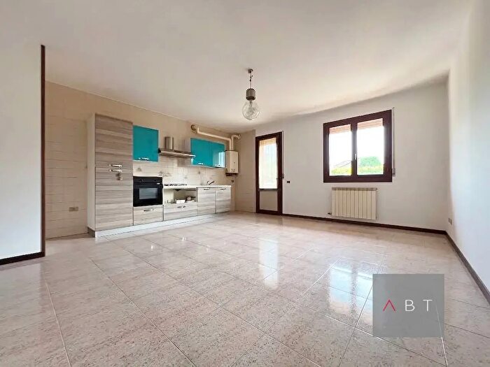Appartamento trilocale in vendita in San Giorgio In Bosco