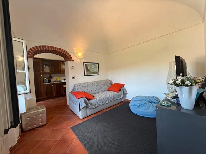 Appartamento quadrilocale in vendita in Via Nizza, Savona