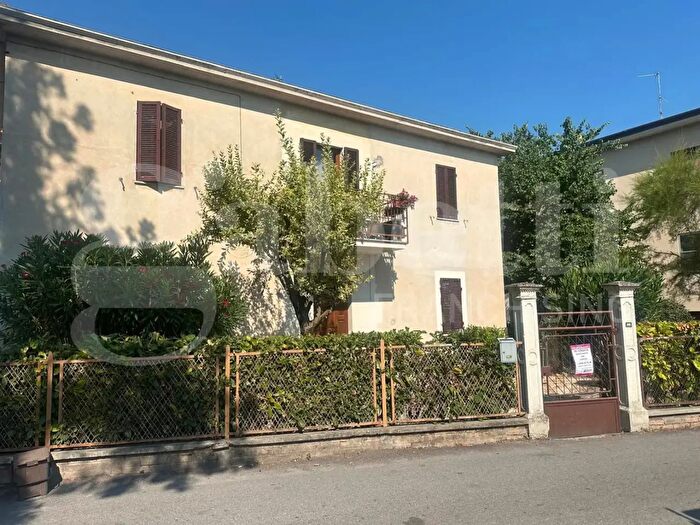 Appartamento quadrilocale in vendita in Via Fornaci, Foligno