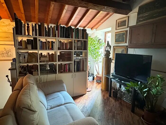 Appartamento trilocale in vendita in Via di Rosano, Bagno A Ripoli