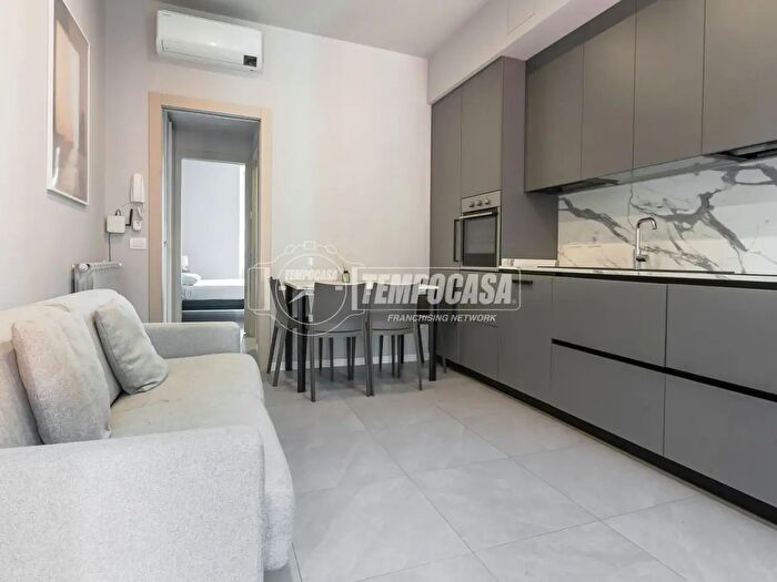 Appartamento bilocale in affitto in Via Saronno, Milano