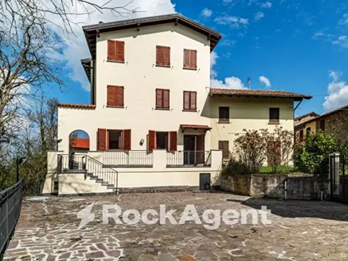 Appartamento bilocale in vendita in Frazione Camolino, Montesegale