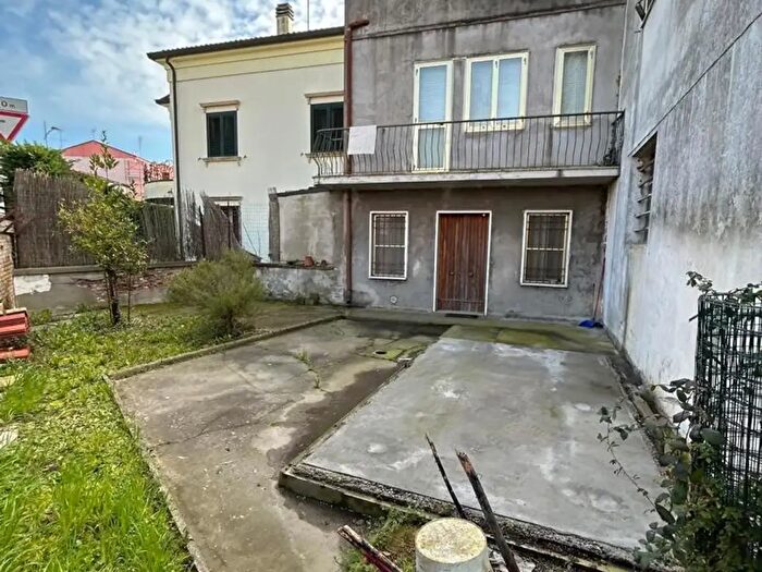 Casa con 5 locali in vendita in Via Marina, Comacchio