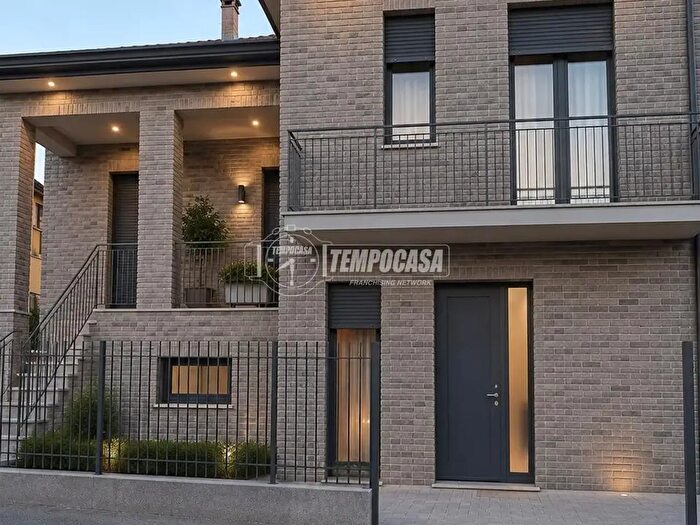 Casa trilocale in vendita in Via Don Tazzoli, Cinisello Balsamo