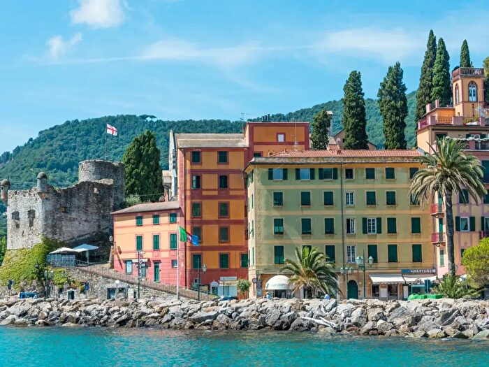Appartamento con 6 locali in vendita in Santa Margherita Ligure