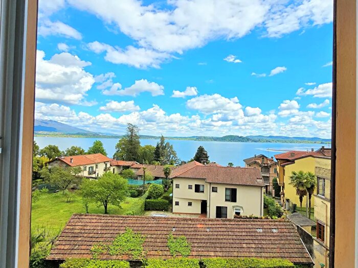 Appartamento bilocale in vendita in Via IV Novembre, Belgirate