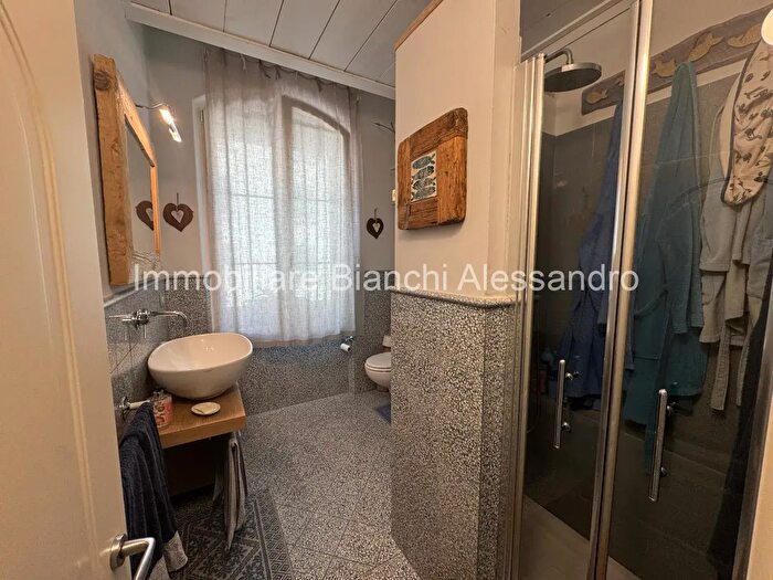 Appartamento con 6 locali in vendita in Via Niccolò da Uzzano, Firenze