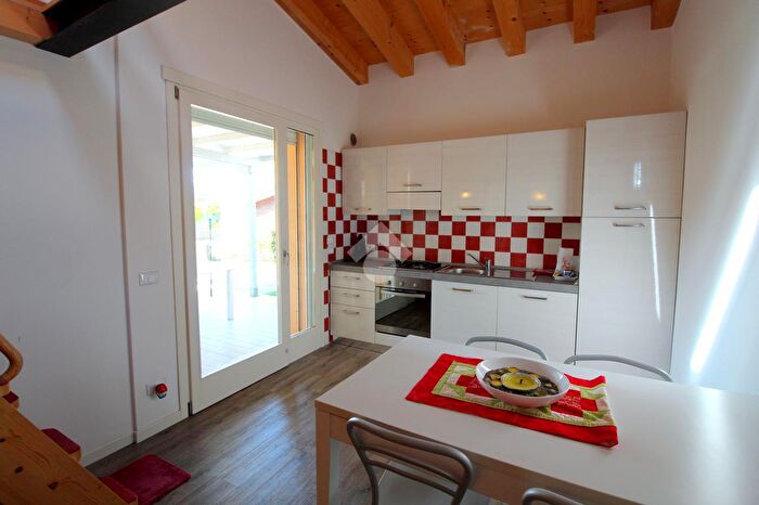 Casa quadrilocale in vendita in Via Grimani, Caorle