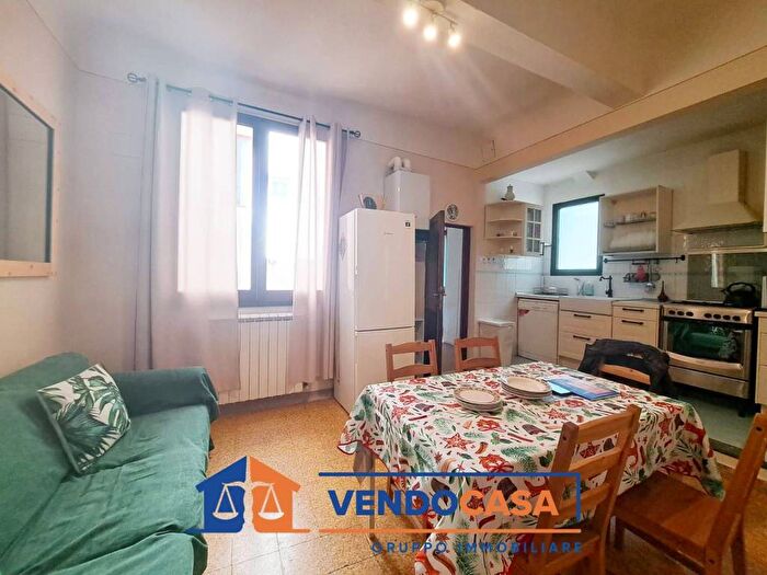 Appartamento con 5 locali in affitto in Via San Gallo, San Marco SS Annunziata, Firenze