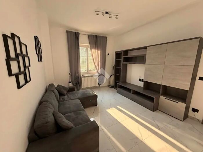 Appartamento con 6 locali in vendita in Via Coronata, Genova