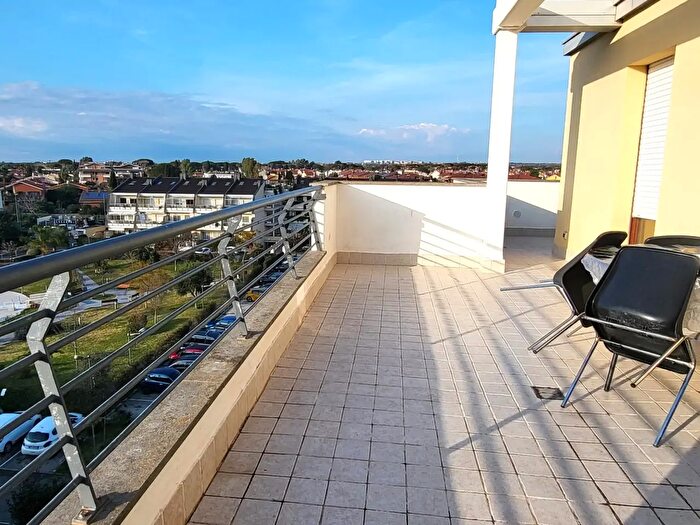 Appartamento bilocale in affitto in Via Salorno, Roma